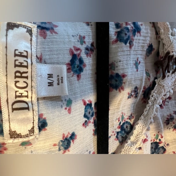 DECREE Top - Picture 5 of 8